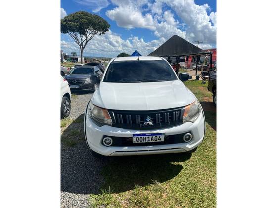 MITSUBISHI L200 TRITON 2.4 16V TURBO DIESEL SPORT GLS CD 4P 4X4 MANUAL